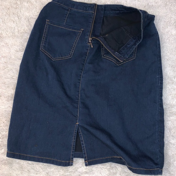 Woman jean pencil skirt - Picture 5 of 11